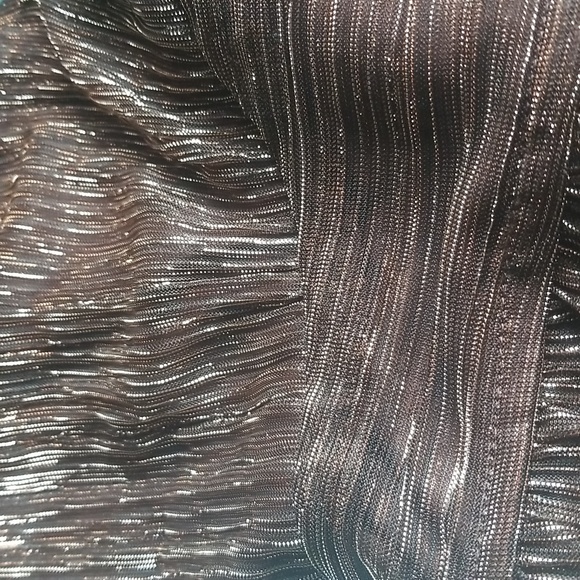 Shimmer Open Back Blouse - Picture 7 of 9